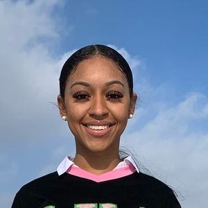 Meet your Posher, Amber